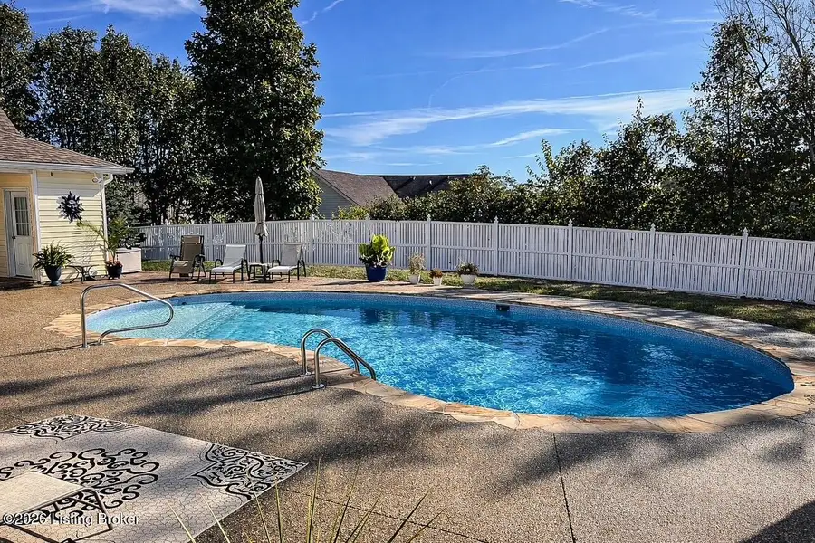 509 Maple Crest Way, Elizabethtown, KY 42701 - #2