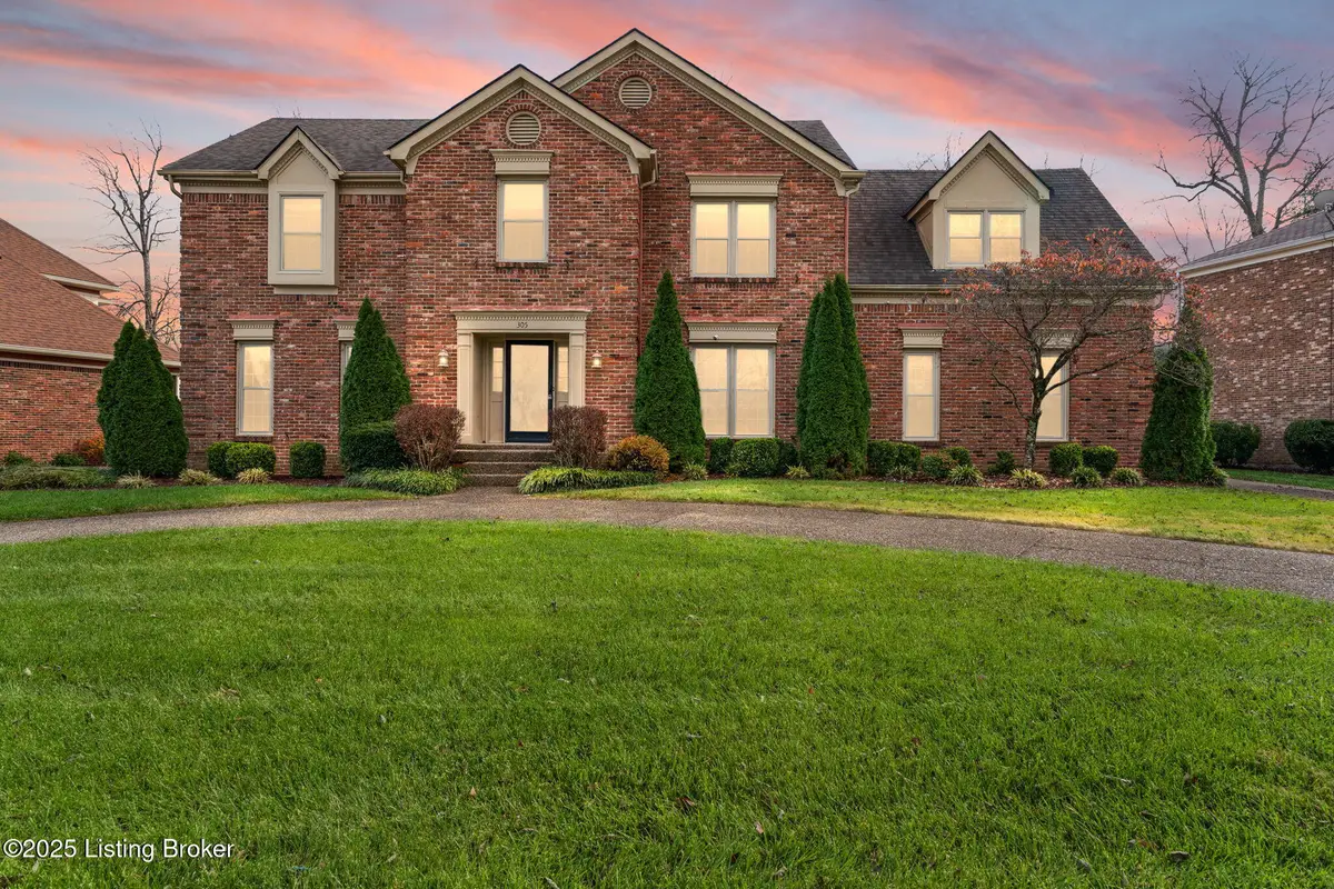 305 Lake Forest Pkwy, Louisville, KY 40245 - #1