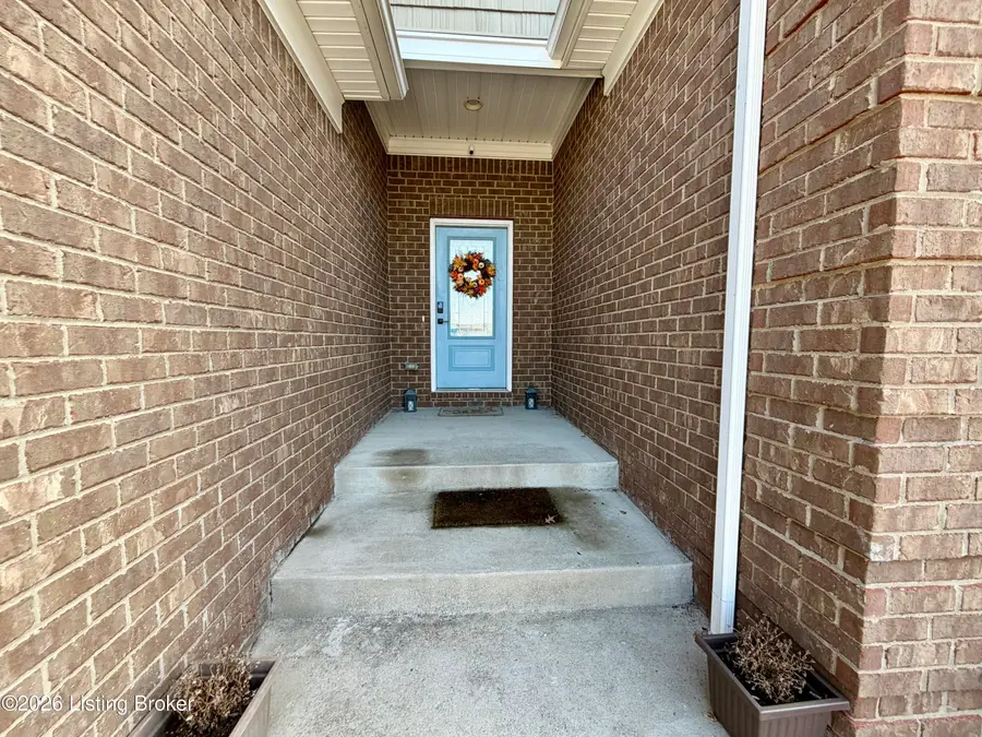 120 Lillian Ct, Shepherdsville, KY 40165 - #2