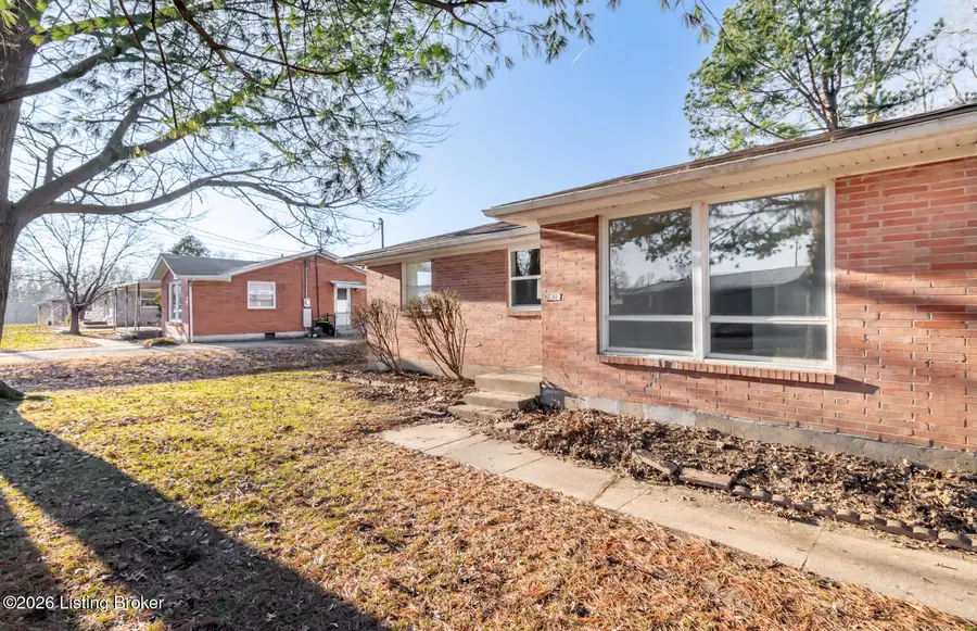 2428 Weber Ln, Louisville, KY 40216 - #3