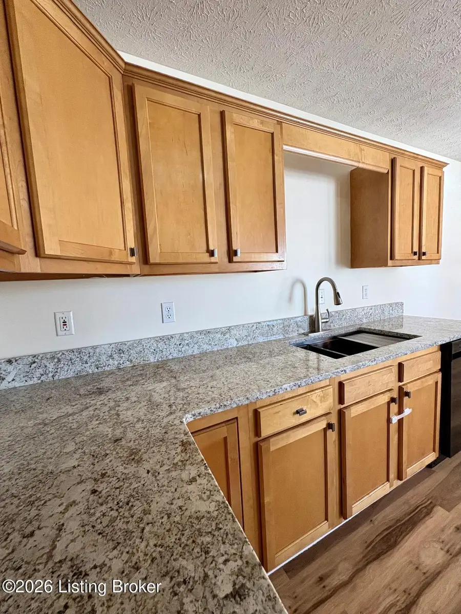 1123 Summit Dr, Shelbyville, KY 40065 - #2