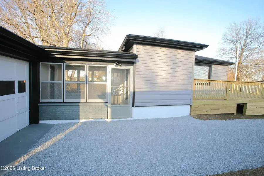 4804 Ranchland Dr, Louisville, KY 40216 - #3