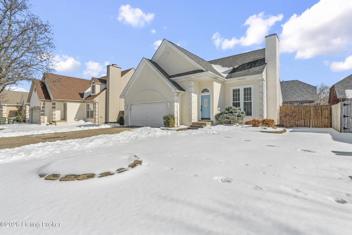 8806 Brittany Dr, Louisville, KY 40220 - #1