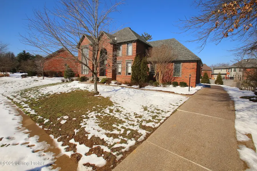 702 Lake Forest Pkwy, Louisville, KY 40245 - #3