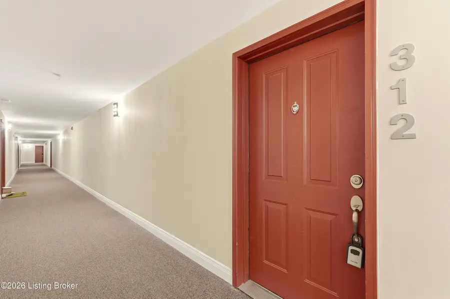 2411 Brownsboro Rd #APT 312, Louisville, KY 40206 - #2