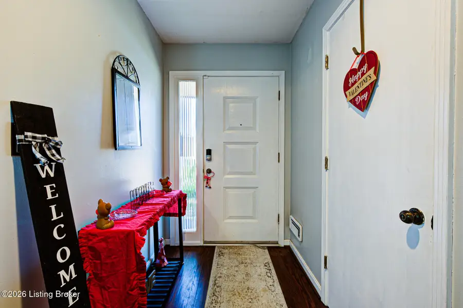 7404 Arapaho Dr, Louisville, KY 40214 - #3