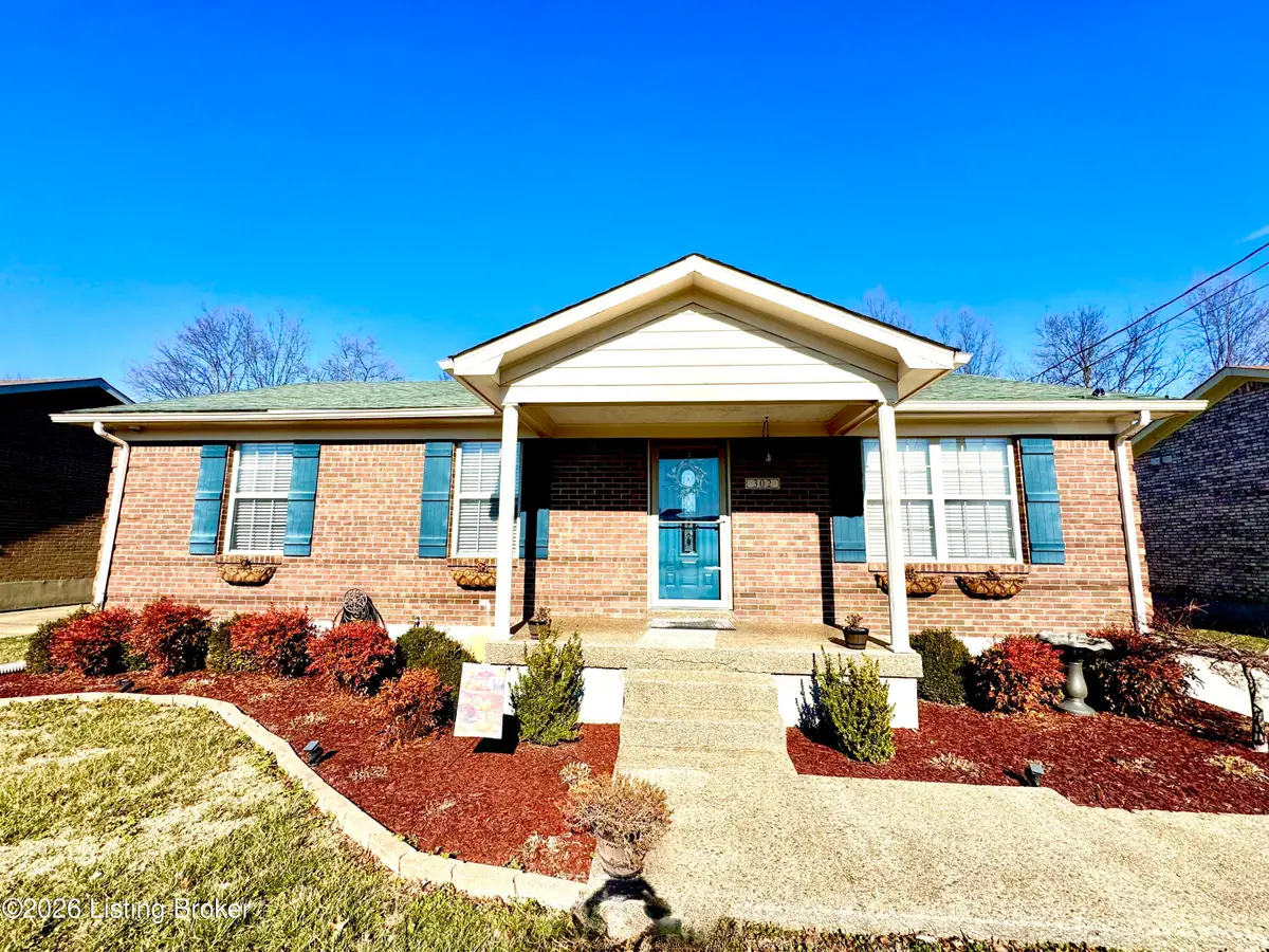 302 Bucky Burton Dr, Louisville, KY 40229 - #1