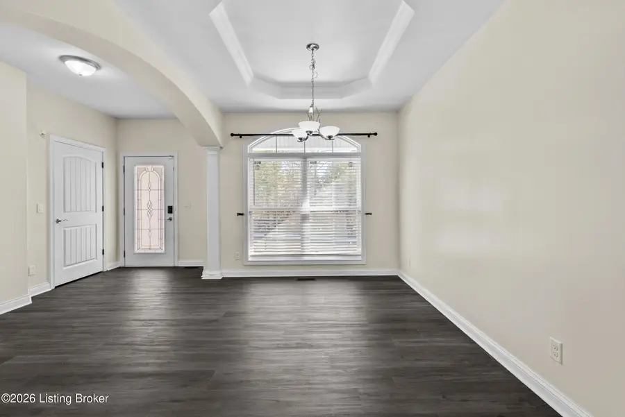 3918 Bristol Oaks Dr, Louisville, KY 40299 - #3