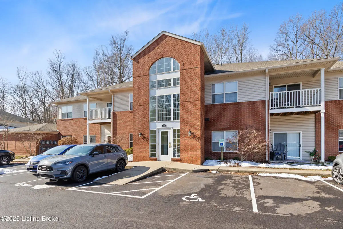 9106 Hawthorne Pointe Dr #UNIT 102, Louisville, KY 40272 - #1
