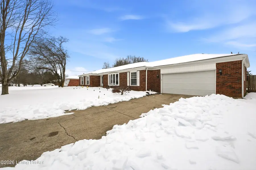 2524 Zoneton Rd, Shepherdsville, KY 40165 - #2