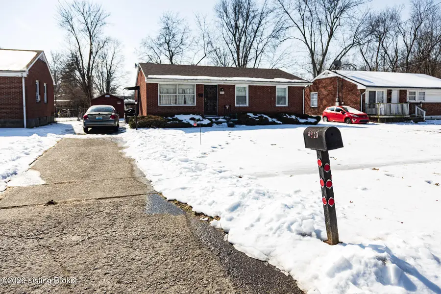 4910 Red Oak Ln, Louisville, KY 40218 - #3