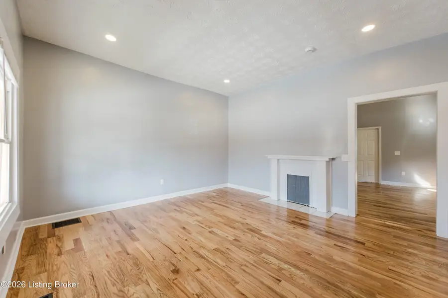 2639 Greenwood Ave, Louisville, KY 40211 - #2