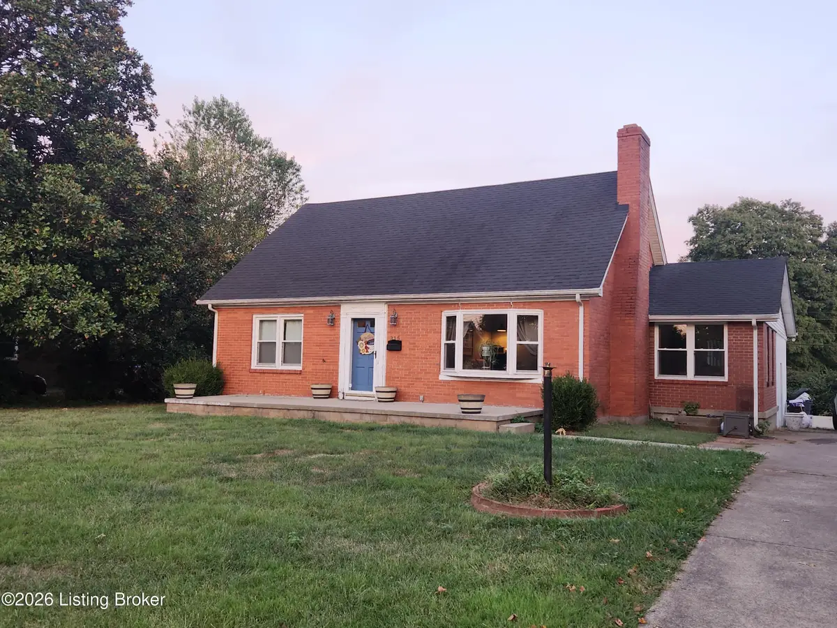 315 S 6th St, Bardstown, KY 40004 - #1