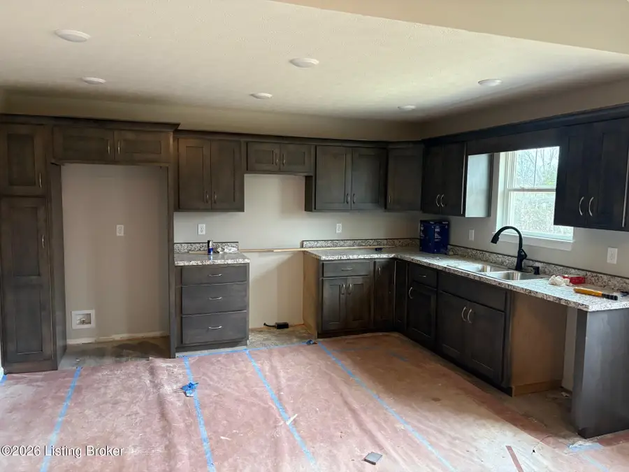 402 Meadowview Ct, Bardstown, KY 40004 - #3