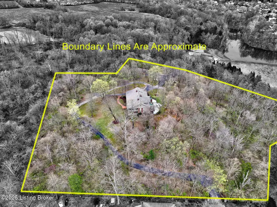 4226 Dolphin Rd, Louisville, KY 40220 - #3