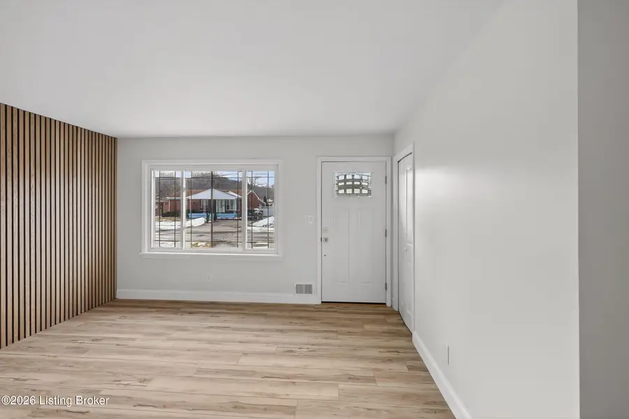 7613 Lesane Dr, Louisville, KY 40214 - #2