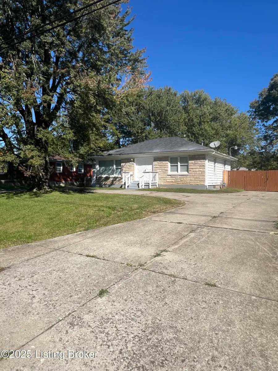 2231 Peaslee Rd, Louisville, KY 40216 - #3