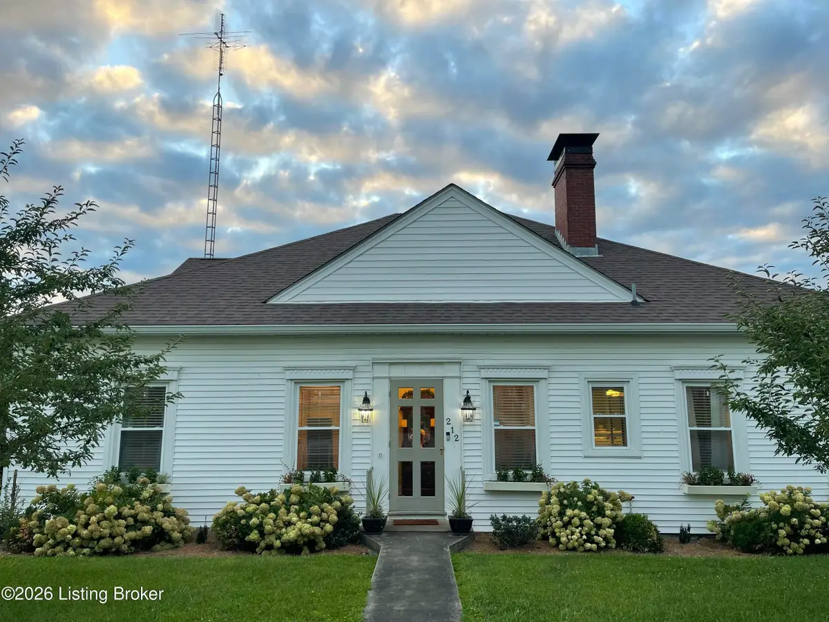 212 Covington Ave, Springfield, KY 40069 - #1