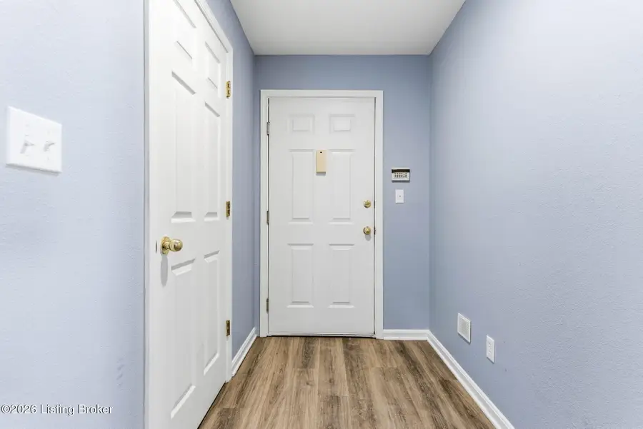 3200 Renwood Blvd #301, Louisville, KY 40214 - #3