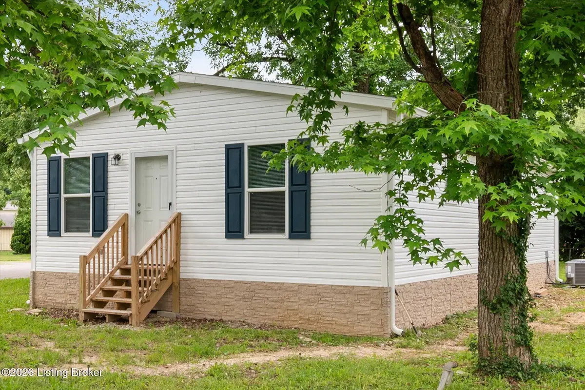 221 Williams St, Jeffersonville, IN 47130 - #1