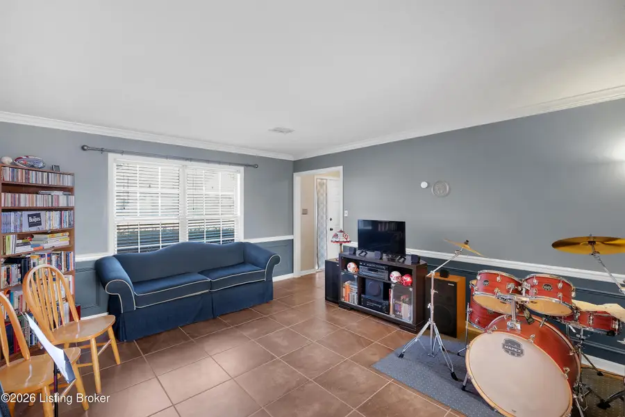 9502 Hunters Trail Ct, Louisville, KY 40228 - #3