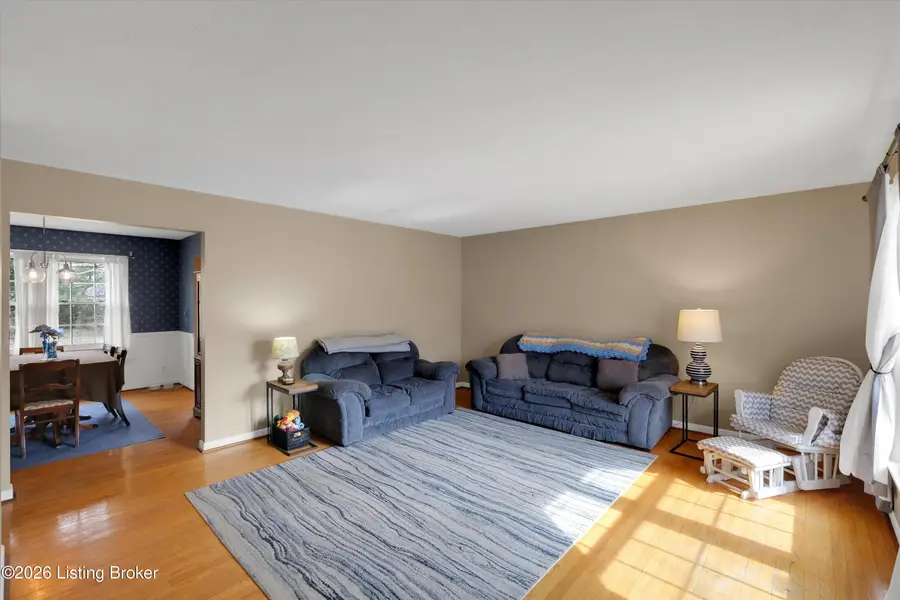 6813 Green Manor Dr, Louisville, KY 40228 - #3