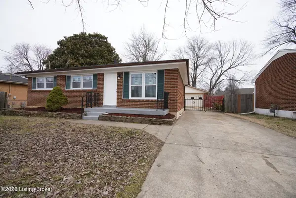 9711 Lancewood Rd, Louisville, KY 40229