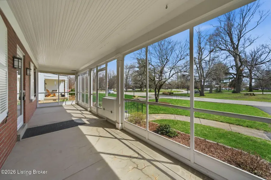 3009 Dundee Rd, Louisville, KY 40205 - #2