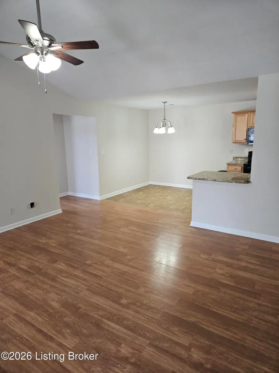 10200 Deer Vista Dr #202, Louisville, KY 40291 - #3