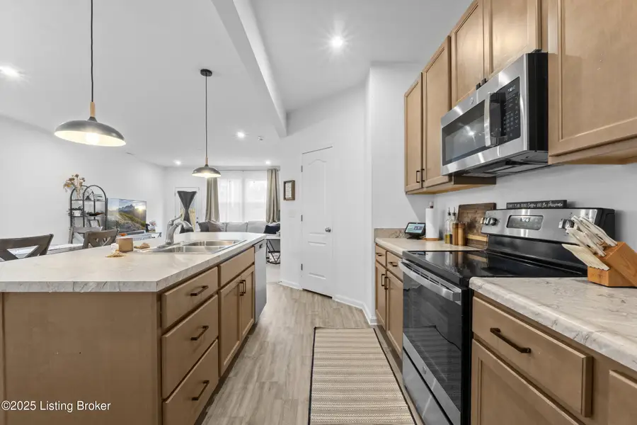 164 Harvest Moon Ct, Shepherdsville, KY 40165 - #2