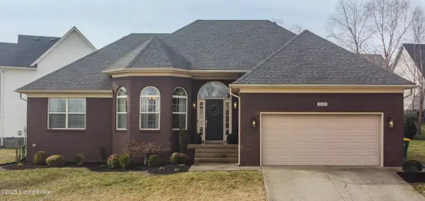 17401 Westbury Dr, Louisville, KY 40245