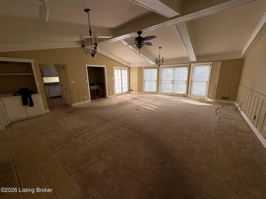 2108 Bainbridge Row Dr, Louisville, KY 40207 - #2