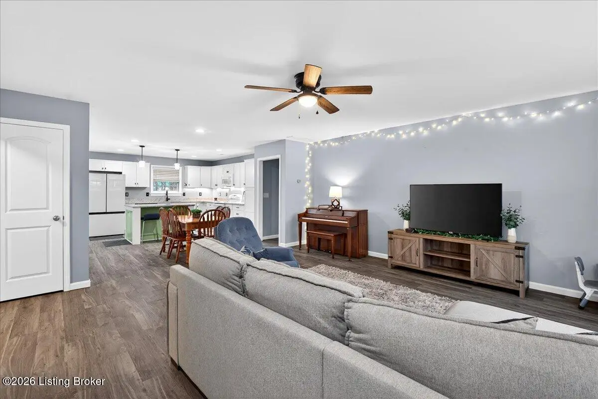 31 Wallace Ave, Shelbyville, KY 40065 - #1