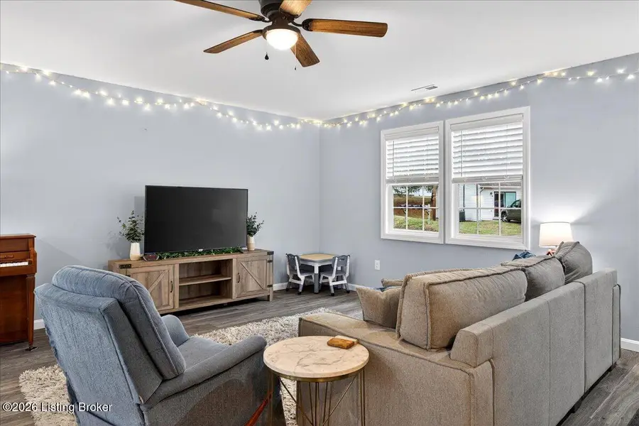 31 Wallace Ave, Shelbyville, KY 40065 - #3