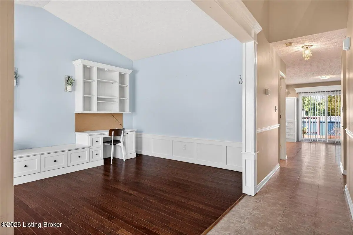 2020 Cherry Creek Rd, La Grange, KY 40031 - #1