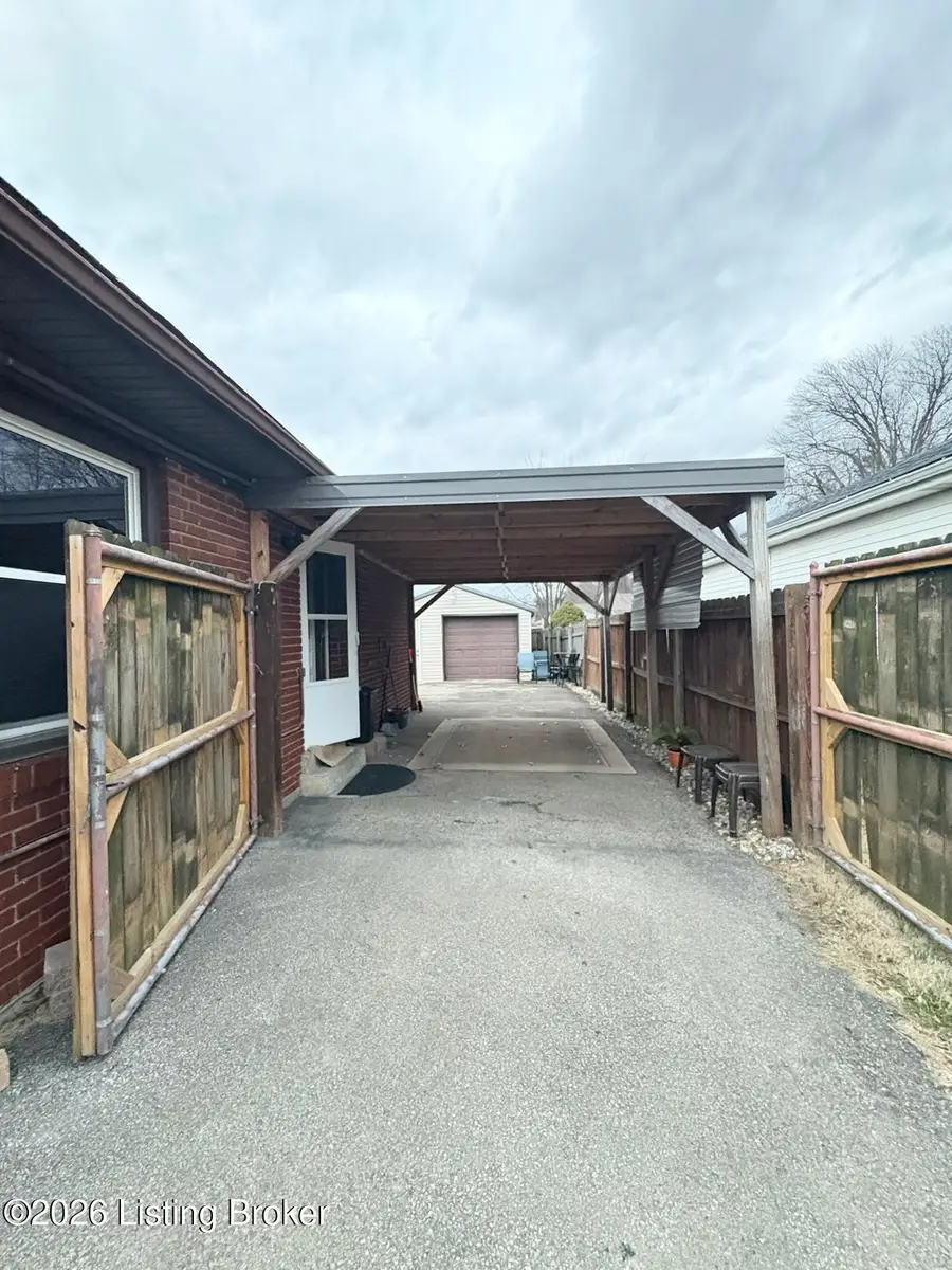 1711 Kurz Way, Louisville, KY 40216 - #3