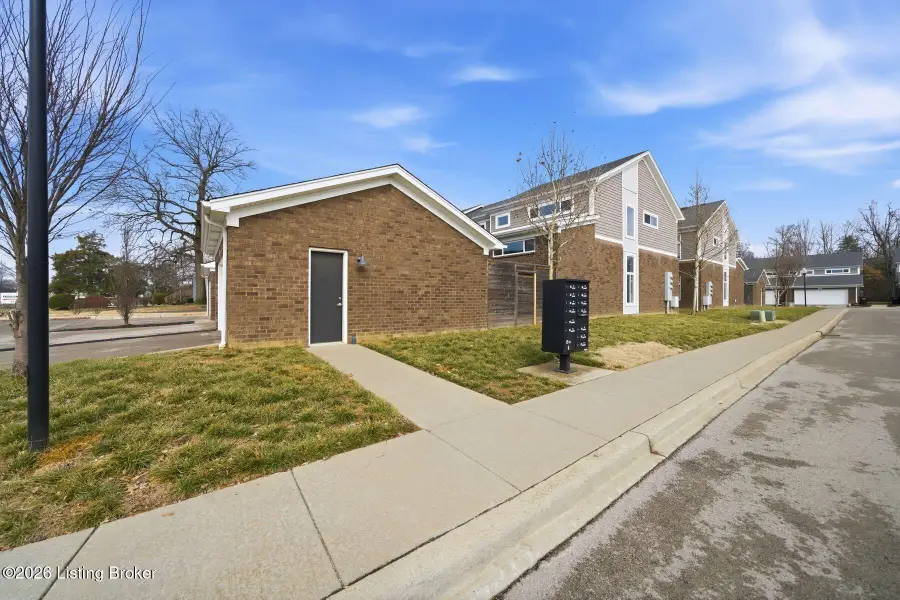 701 Lyndon Ln, Lyndon, KY 40222 - #2