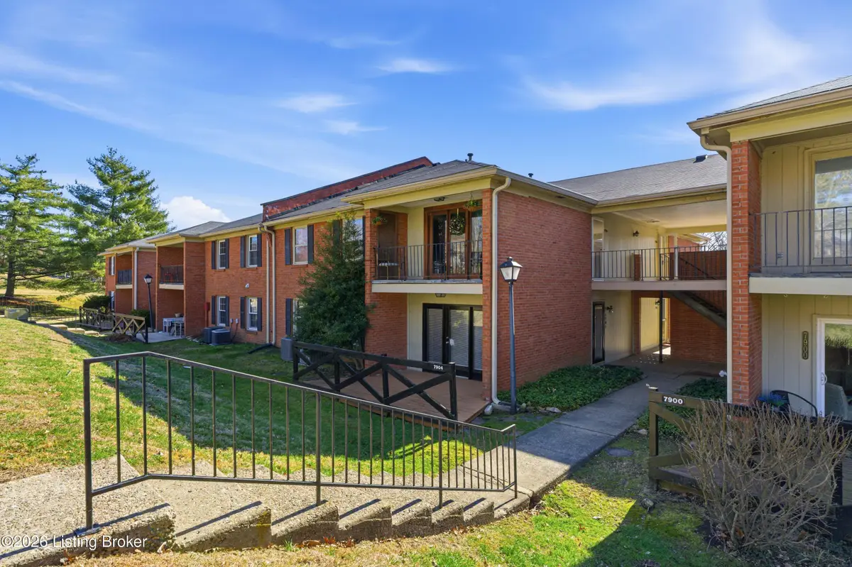 7906 Grenoble Ln #A, Prospect, KY 40059 - #1