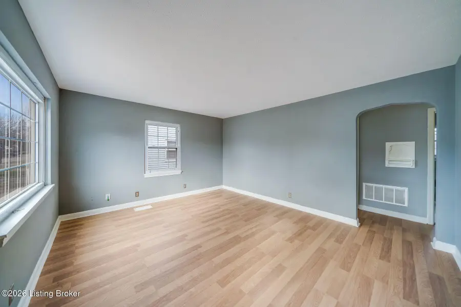517 Harris Pl, Louisville, KY 40222 - #3