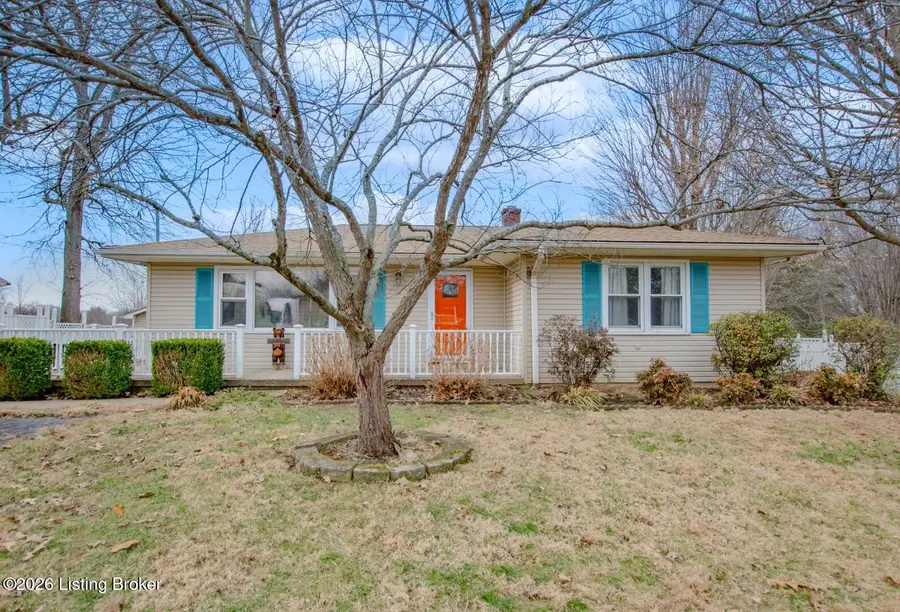 427 S Deepwood Dr, Radcliff, KY 40160 - #2