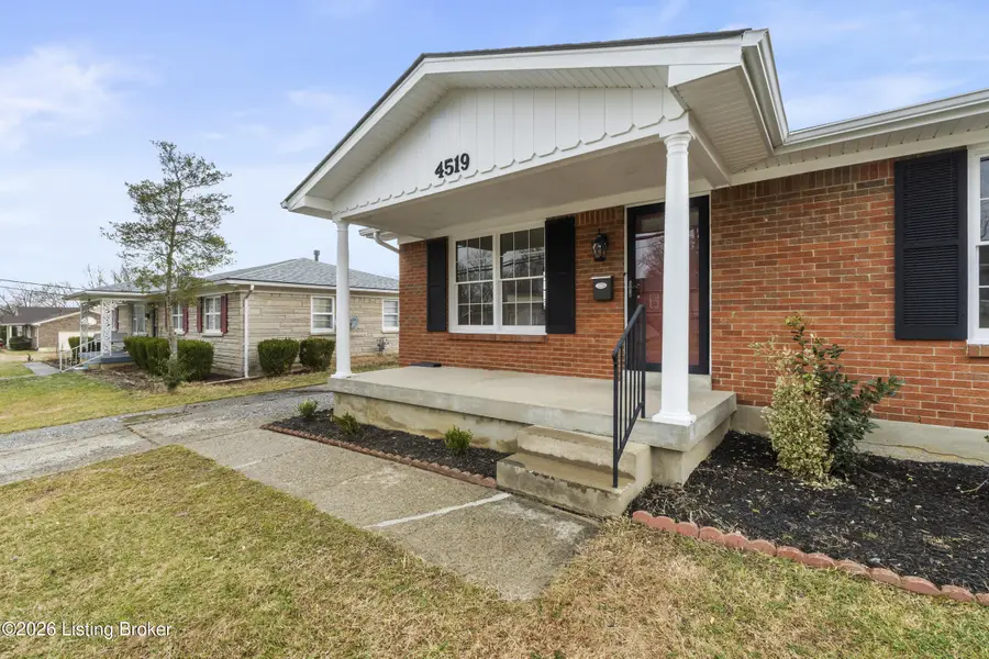 4519 Sanders Ln, Louisville, KY 40216 - #3