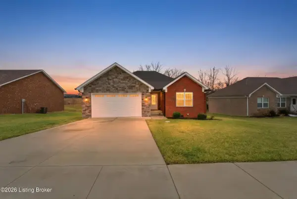 313 Oak Grove Dr, Bardstown, KY 40004