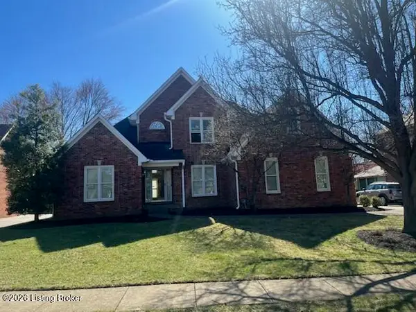 8606 Glenfield Way, Louisville, KY 40241