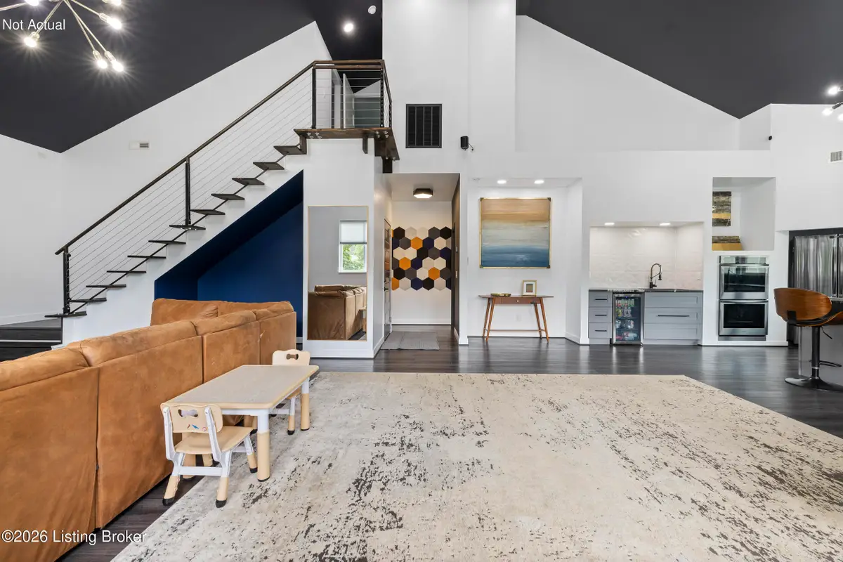 904 W Riverside Dr, Louisville, KY 40207 - #1