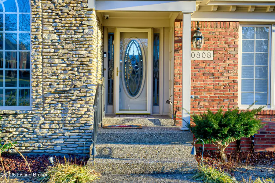 10808 Foxgate Ct, Louisville, KY 40223 - #3