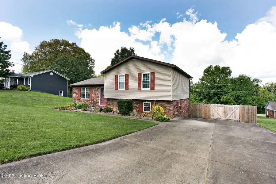 1107 Deshea Dr, Leitchfield, KY 42754 - #2