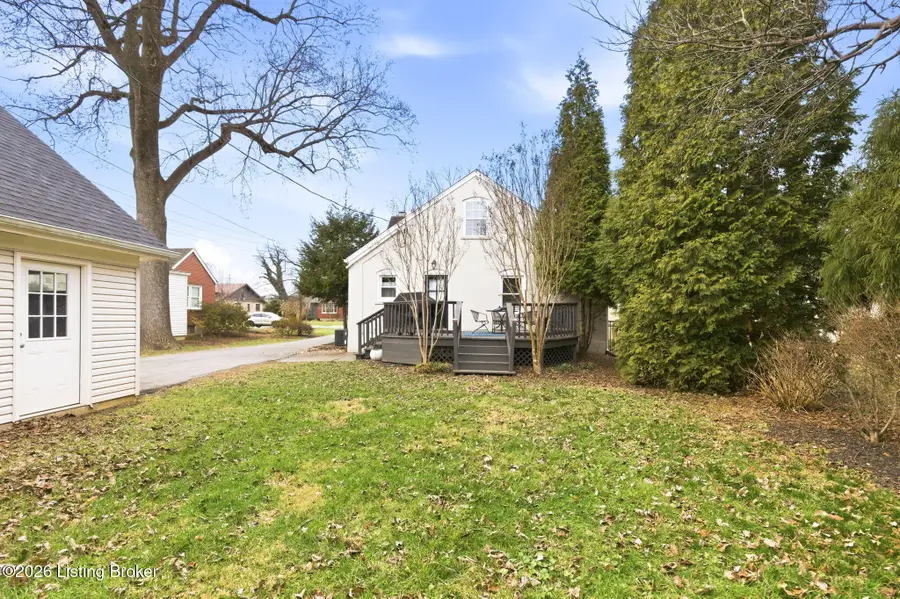 109 Brown Ave, Louisville, KY 40207 - #3