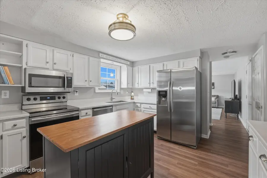 8910 Hatlerhall Dr, Louisville, KY 40291 - #3