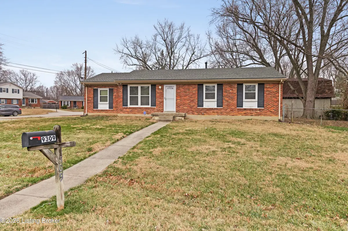 9309 Cloverwood Ln, Louisville, KY 40291 - #1