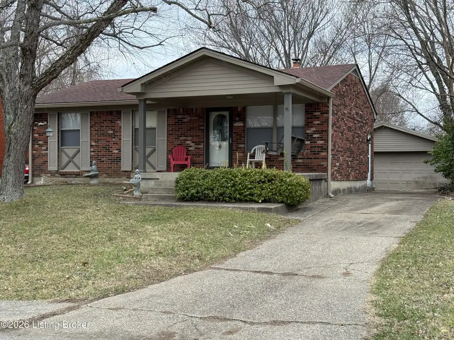 9724 Scarborough Ave, Louisville, KY 40272 - #3